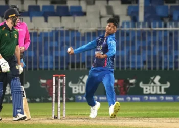 আইপিএলে ডাক পেলেন ১৬ বছর বয়সী আফগান স্পিনার