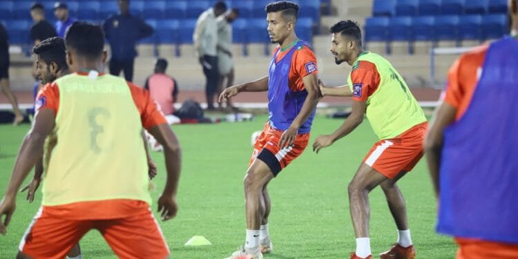 ফিলিস্তিনের দীর্ঘদেহী ফুটবলারদের নিয়ে চিন্তিত জামাল