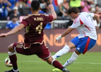 বয়সভিত্তিক ফুটবলে আর্জেন্টিনার হয়ে খেলা রেতেগির দুই গোল