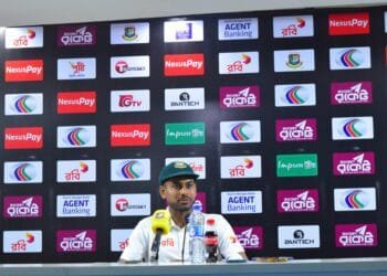 আমাদের আউটগুলো অবশ্যই হতাশাজনকঃ মিরাজ