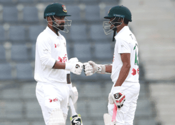 বাংলাদেশকে দুইশ’র আগেই অলআউট করে শ্রীলঙ্কার বড় লিড