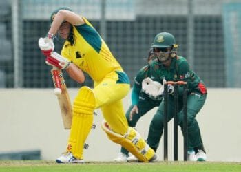 হতশ্রী ব্যাটিংয়ে বড় হারে সিরিজ শুরু বাংলাদেশের