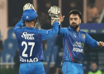 ফেরার ম্যাচে উইকেট শিকারে মাইলফলক রশিদের