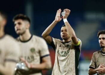 এমবাপের হ্যাটট্রিকে জিতল পিএসজি