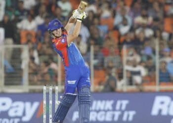 রেকর্ড গড়ে জিতল দিল্লি