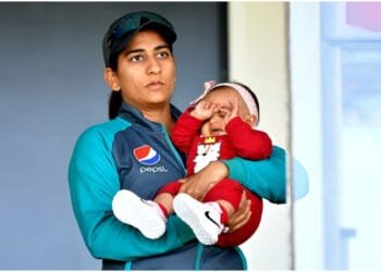 আন্তর্জাতিক ক্রিকেট ছাড়লেন পাকিস্তানের মারুফ