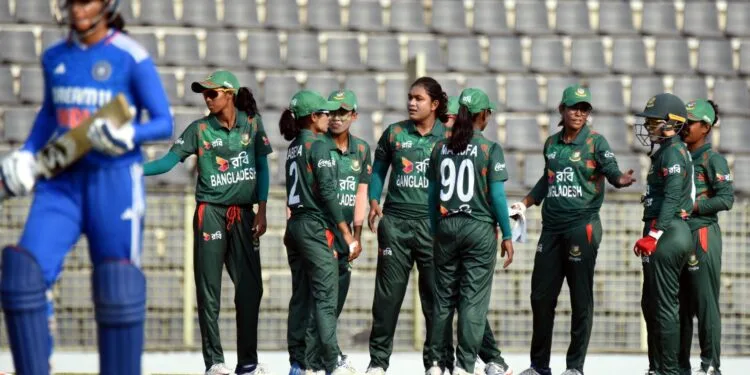 একাই লড়লেন জ্যোতি, শোচনীয় পরাজয়ে সিরিজ শুরু বাংলাদেশের