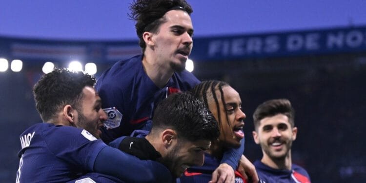 শিরোপার আরও কাছে পিএসজি