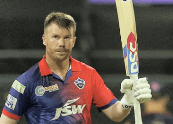 দিল্লির একাদশে ফিরলেন ওয়ার্নার