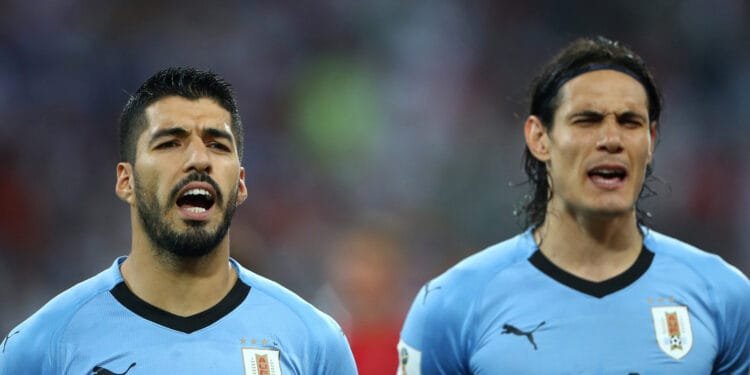 উরুগুয়েকে বিদায় জানিয়ে দিলেন কাভানি