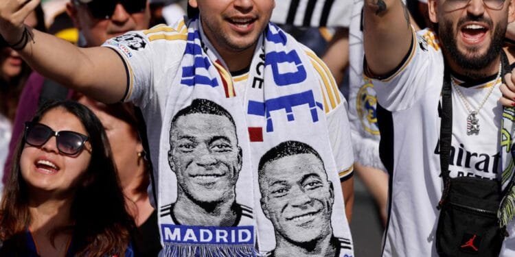 রিয়ালের উদযাপনে এমবাপে!