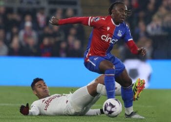 ম্যান ইউকে নিয়ে রীতিমতো ছেলেখেলা করল প্যালেস