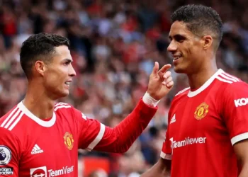 ইউনাইটেডকে বিদায় জানালেন ভারানে