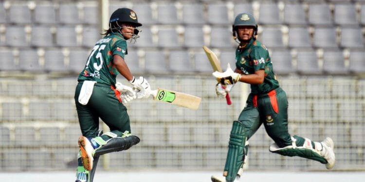 ‘দিন দিন ভালো হচ্ছে’, খুশি বাংলাদেশের ব্যাটিং কোচ