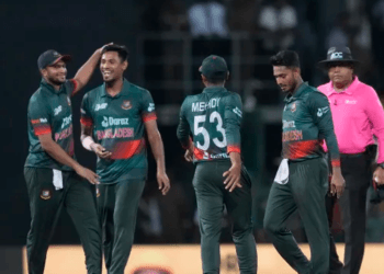 আইকন ক্রিকেটার হয়ে বিদেশের ফ্র্যাঞ্চাইজি লিগে বাংলাদেশের তারকা ক্রিকেটার