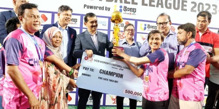 মেয়েদের ফুটবল লিগে চ্যাম্পিয়ন নাসরিন একাডেমি