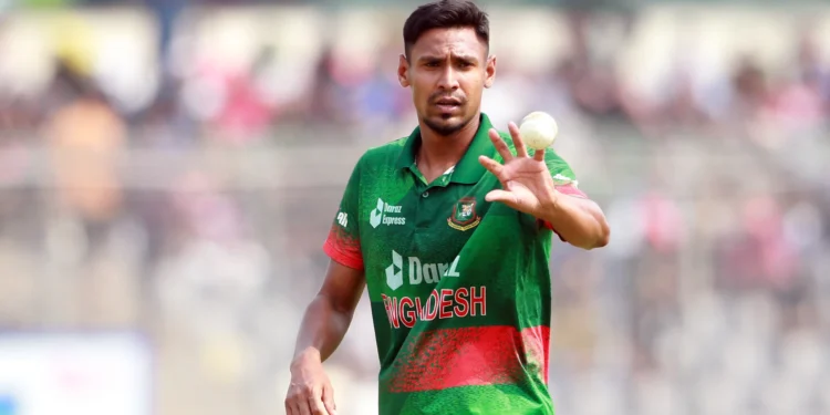 বাংলাদেশের প্রথম ক্রিকেটার হিসেবে যে রেকর্ড মুস্তাফিজের