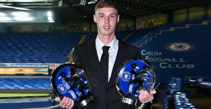 অভিষেকের বছরেই চেলসির বর্ষসেরা ফুটবলার হলেন পালমার