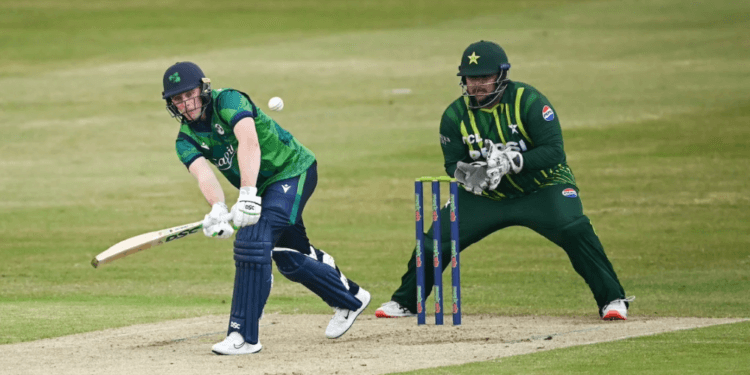 পাকিস্তান বোলারদের পিটিয়ে আয়ারল্যান্ডের ১৯৩ রান, ক্ষুব্ধ রাজা