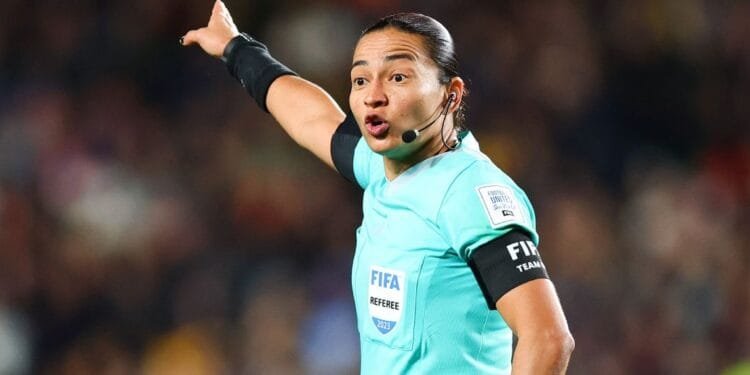 মাইলফলকের অপেক্ষায় দুই নারী রেফারি