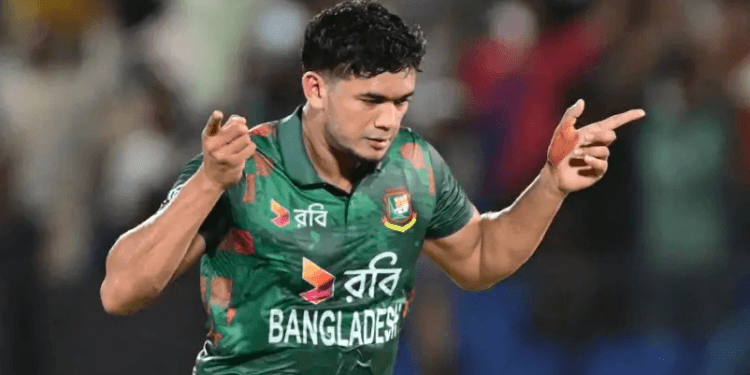 দারুণ বোলিং করে সিরিজ সেরা তাসকিন