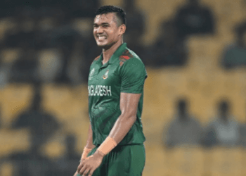 চোটে পড়েছেন তাসকিন!