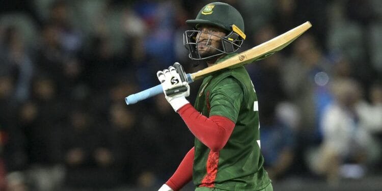 ভালো শুরুর পর অহেতুক শটে বিদায় লিটন-সাকিব