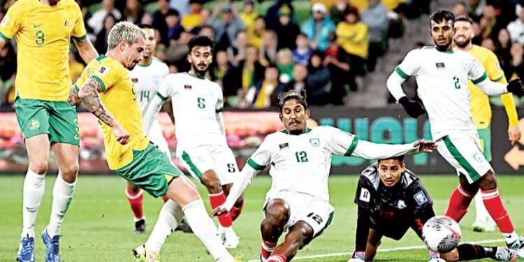 বিশ্বকাপ বাছাই ম্যাচ খেলতে অস্ট্রেলিয়া এখন ঢাকায়