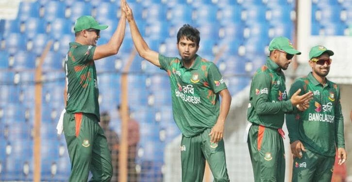 সাকিব-তাসকিনের পেস তাণ্ডবে ৪ উইকেট নেই দ. আফ্রিকার