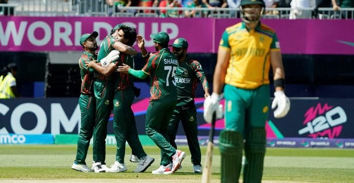 সাকিবের ক্যারিয়ার সেরা বোলিংয়ে অল্পতে থামল দ. আফ্রিকা