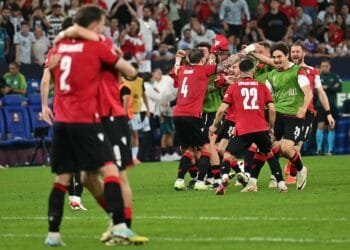 রোনালদোদের হারিয়ে ইউরোতে ইতিহাস গড়ায় ১২৫ কোটি টাকা পুরস্কার জর্জিয়ার ফুটবলারদের