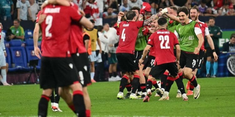 রোনালদোদের হারিয়ে ইউরোতে ইতিহাস গড়ায় ১২৫ কোটি টাকা পুরস্কার জর্জিয়ার ফুটবলারদের