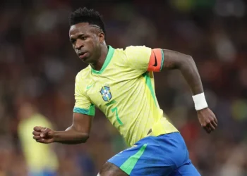 নিজের জন্য নয়, সবসময় দলের জন্য খেলেন ভিনি