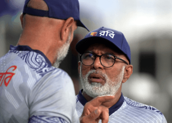 হাথুরুসিংহেসহ কোনো বিদেশী কোচ দেশে আসেননি