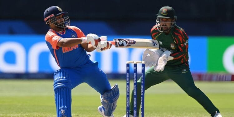 প্রস্তুতি ম্যাচে ৮ বোলার ব্যবহার করলেন শান্ত, বড় পুঁজি ভারতের