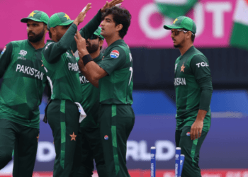 পাকিস্তানের একাদশে নেই নাসিম শাহ