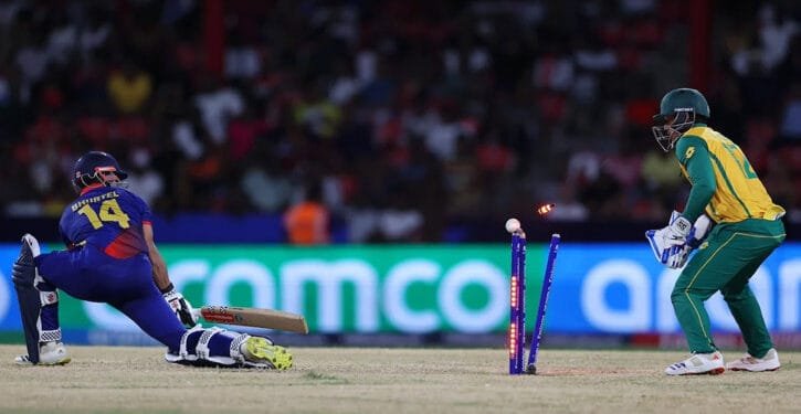 ঐতিহাসিক জয়ের খুব কাছে গিয়ে হারল নেপাল