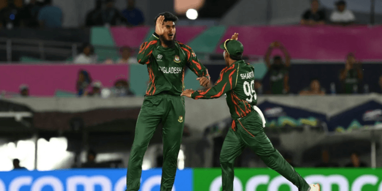 বৃষ্টির পর রিশাদের জোড়া শিকার