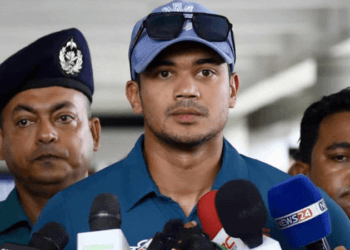 একা ‘গোপনে’ দেশে এসেছেন সাকিব, আজ আসলো পুরো দল