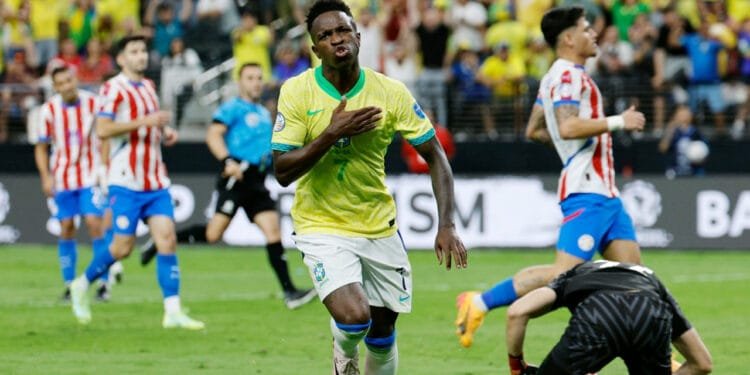 ভিনির জোড়া গোলে বড় জয় ব্রাজিলের