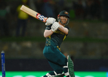 ওয়ার্নারের হাফ সেঞ্চুরি, ২৮ রানে জয়ী অস্ট্রেলিয়া