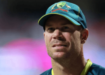 আন্তর্জাতিক ক্রিকেটে পথচলা থেমে গেল ওয়ার্নারের