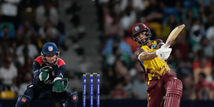 ওয়েস্টইন্ডিজের ছক্কা বৃষ্টিতে ভাসলো যুক্তরাষ্ট্র