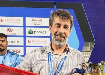 বসুন্ধরা ম্যানেজারের সাথে মতের অমিল, চাকরি ছাড়লেন অস্কার