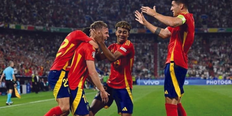 চ্যাম্পিয়ন হয়ে ৩৫৭ কোটি সাড়ে ৮৮ লাখ টাকা জিতল স্পেন