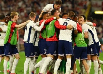 টানা দ্বিতীয় ফাইনালে ইংল্যান্ড