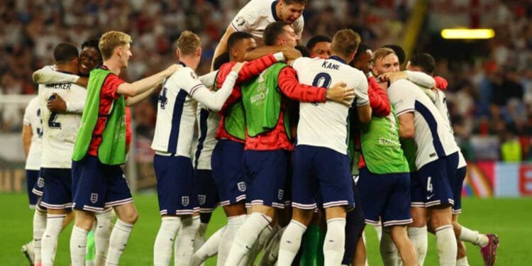 টানা দ্বিতীয় ফাইনালে ইংল্যান্ড