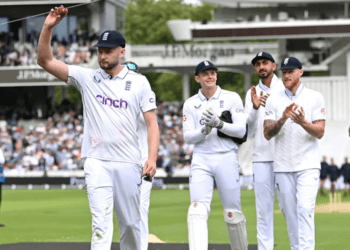 স্বপ্নেও এমন অভিষেকের কথা ভাবেননি অ্যাটকিনসন