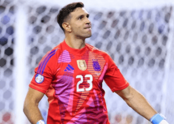 প্রতিদিন ৫০০ পেনাল্টি শট অনুশীলন করা মার্টিনেজ এখনই বাড়ি ফিরতে চাননি