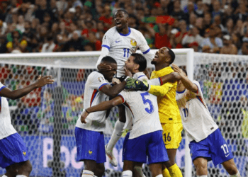 রোনালদোর পর্তুগালকে কাঁদিয়ে সেমিফাইনালে ফ্রান্স